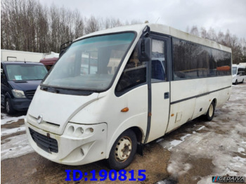 Minibús, Furgoneta de pasajeros — IVECO 65c18 Thesi Kapena 27place (Engine problem)